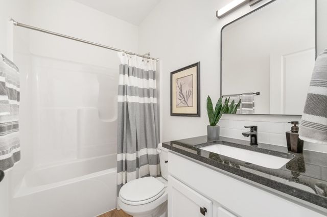 2132 W Elk Ridge Ave, Goddard, KS 67052