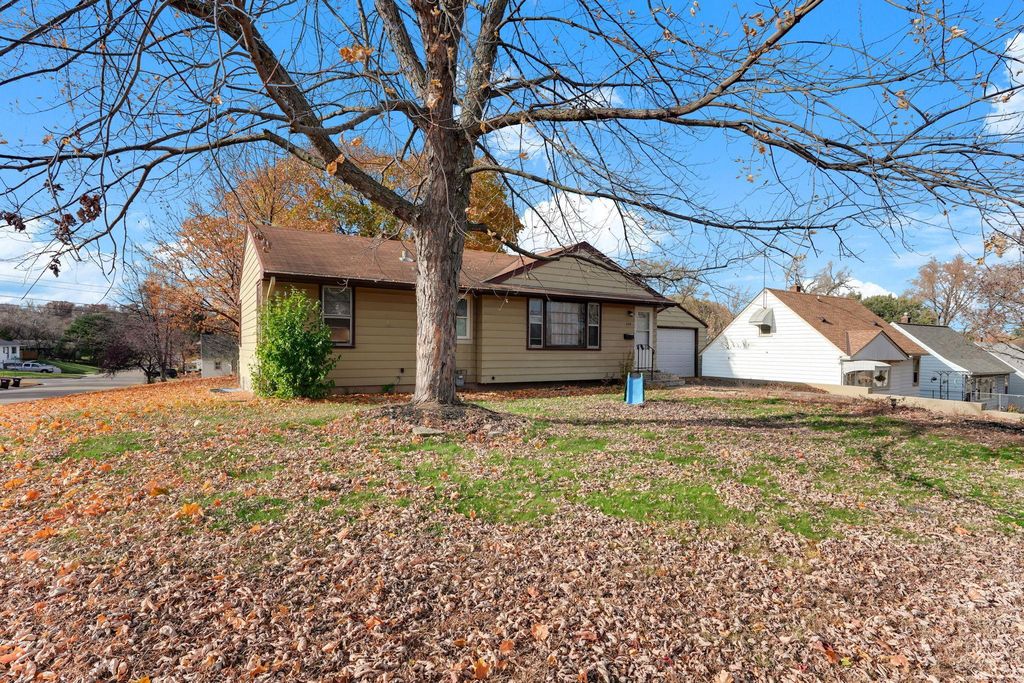 354 12th Avenue S, South Saint Paul, MN 55075 — photo 2