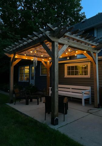 153 Garden Street, La Porte, IN 46350