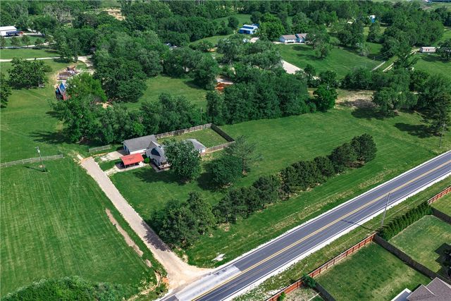 130 Brown Road, Cave Springs, AR 72718