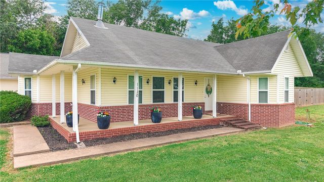 130 Brown Road, Cave Springs, AR 72718