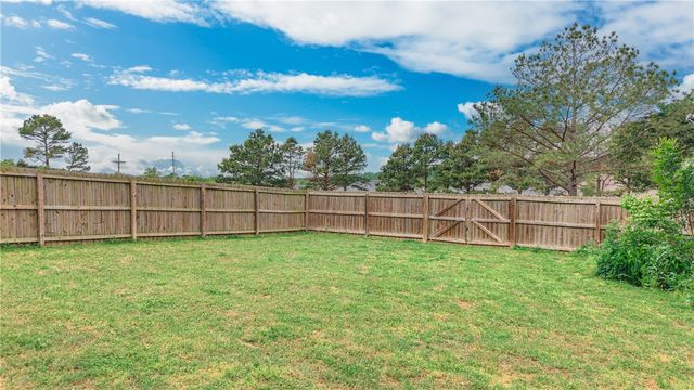130 Brown Road, Cave Springs, AR 72718