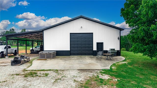 130 Brown Road, Cave Springs, AR 72718