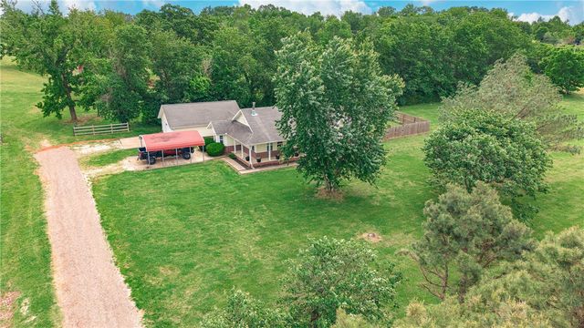 130 Brown Road, Cave Springs, AR 72718