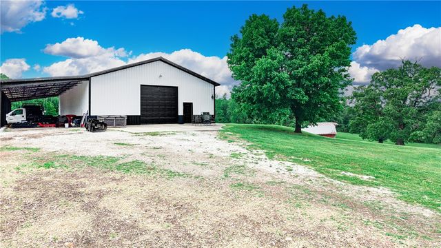 130 Brown Road, Cave Springs, AR 72718