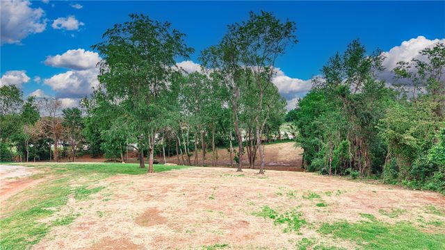 130 Brown Road, Cave Springs, AR 72718