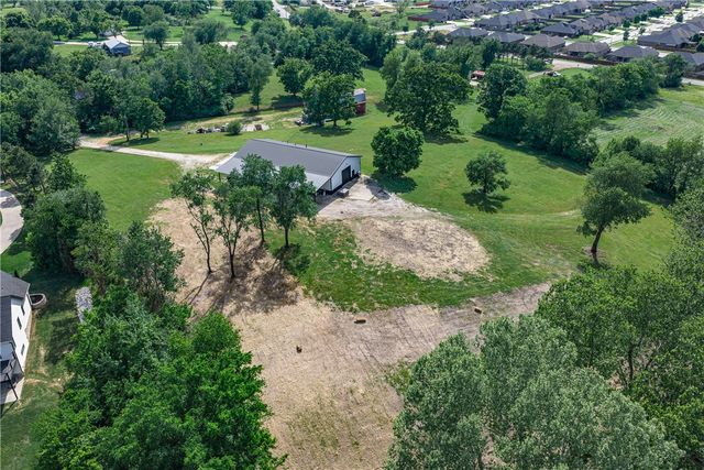 130 Brown Road, Cave Springs, AR 72718