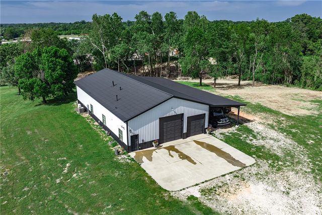 130 Brown Road, Cave Springs, AR 72718