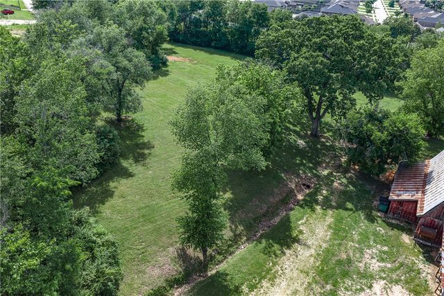130 Brown Road, Cave Springs, AR 72718