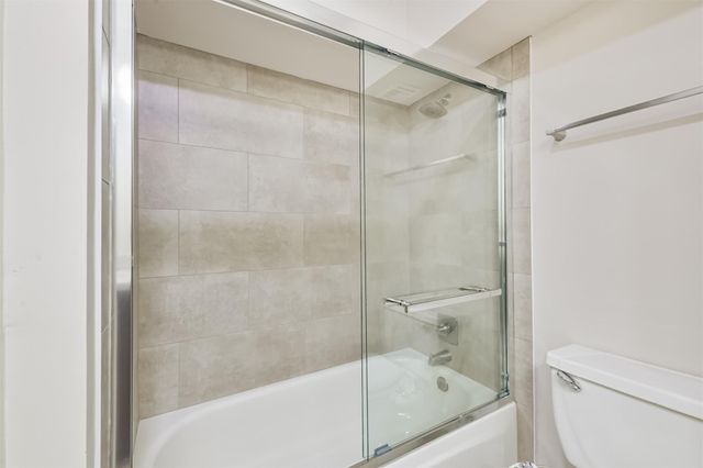 1300 Augusta Drive 24, Houston, TX 77057