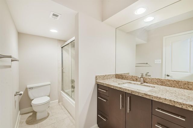 1300 Augusta Drive 24, Houston, TX 77057