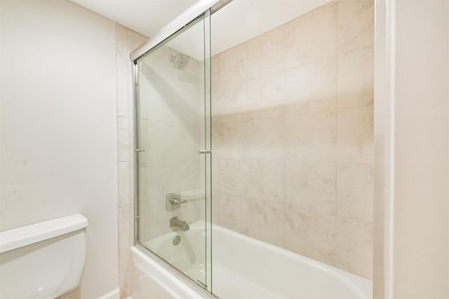 1300 Augusta Drive 24, Houston, TX 77057