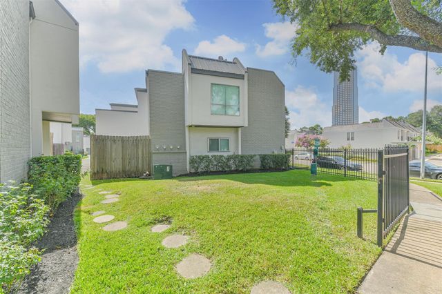 1300 Augusta Drive 24, Houston, TX 77057