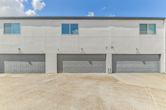 1300 Augusta Drive 24, Houston, TX 77057