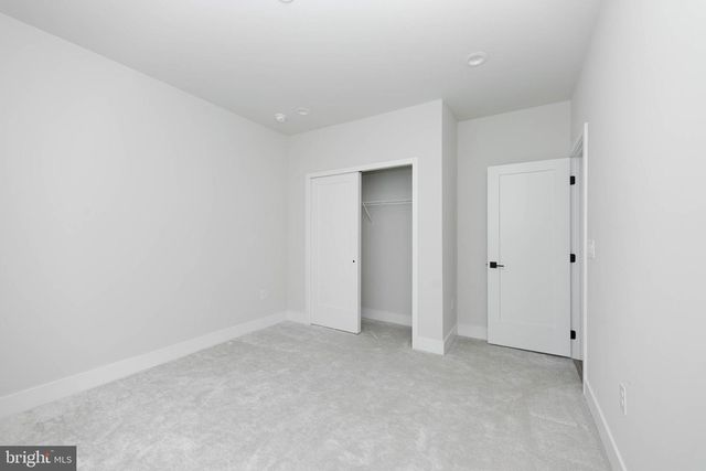 305 MANION ALY, King Of Prussia, PA 19406