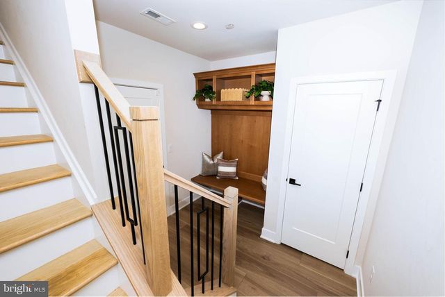 305 MANION ALY, King Of Prussia, PA 19406