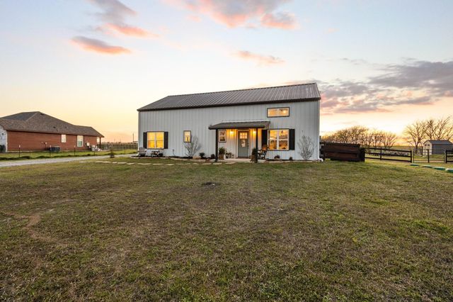 5828 County Road 1093, Celeste, TX 75423