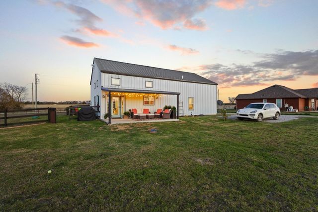 5828 County Road 1093, Celeste, TX 75423