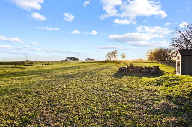 5828 County Road 1093, Celeste, TX 75423