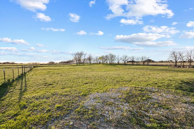 5828 County Road 1093, Celeste, TX 75423