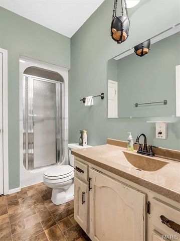 44 Oxford Drive, Washington, MO 63090