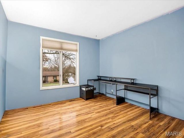 44 Oxford Drive, Washington, MO 63090