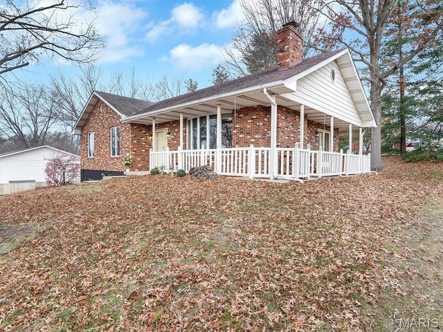 44 Oxford Drive, Washington, MO 63090
