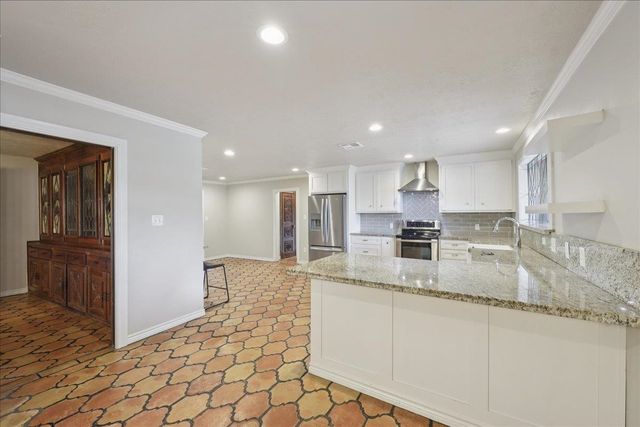 775 Belvedere Dr, Beaumont, TX 77706