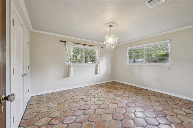 775 Belvedere Dr, Beaumont, TX 77706