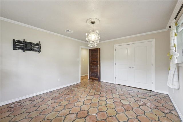 775 Belvedere Dr, Beaumont, TX 77706