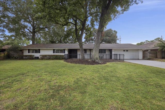 775 Belvedere Dr, Beaumont, TX 77706