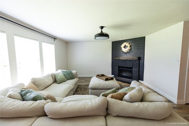2408 Eisenhower, Mckinney, TX 75071