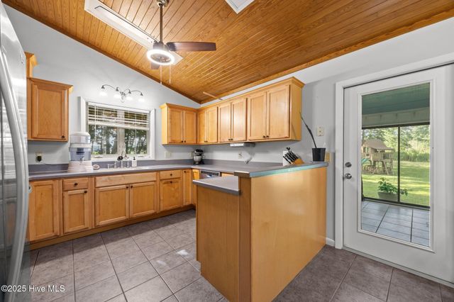 2554 Doc Loftin Road, Ayden, NC 28513