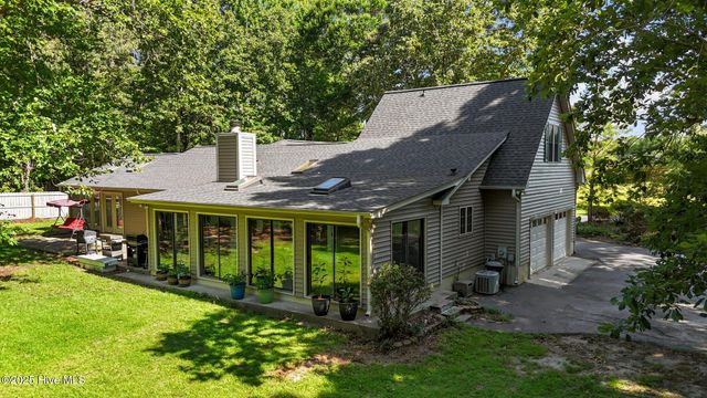 2554 Doc Loftin Road, Ayden, NC 28513