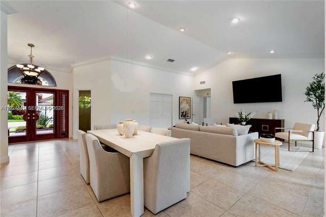 2900 NW 25th Way, Boca Raton, FL 33434