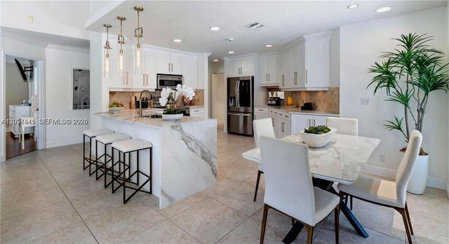 2900 NW 25th Way, Boca Raton, FL 33434