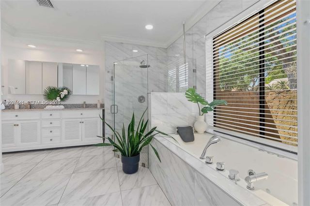 2900 NW 25th Way, Boca Raton, FL 33434