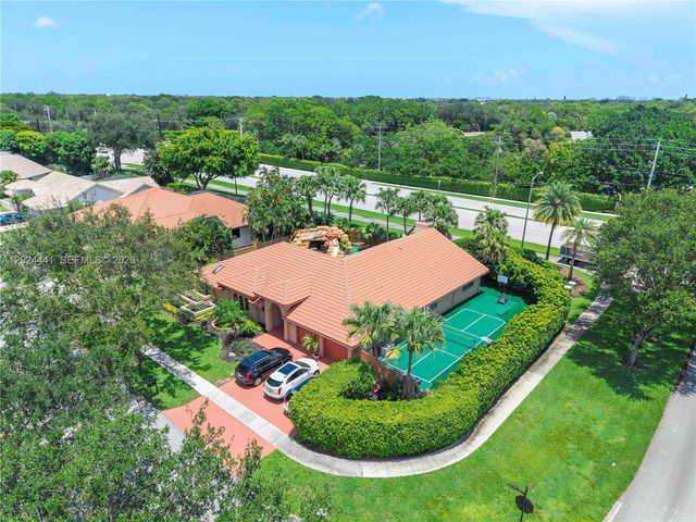 2900 NW 25th Way, Boca Raton, FL 33434