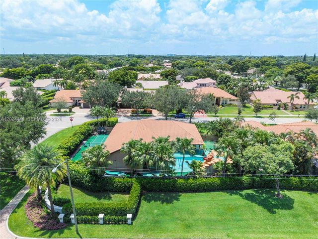 2900 NW 25th Way, Boca Raton, FL 33434