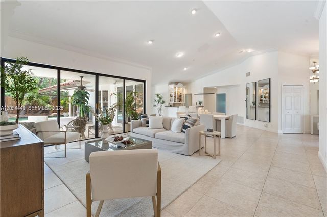 2900 NW 25th Way, Boca Raton, FL 33434