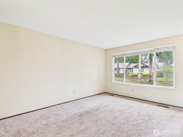 8911 14th Place SE, Lake Stevens, WA 98258