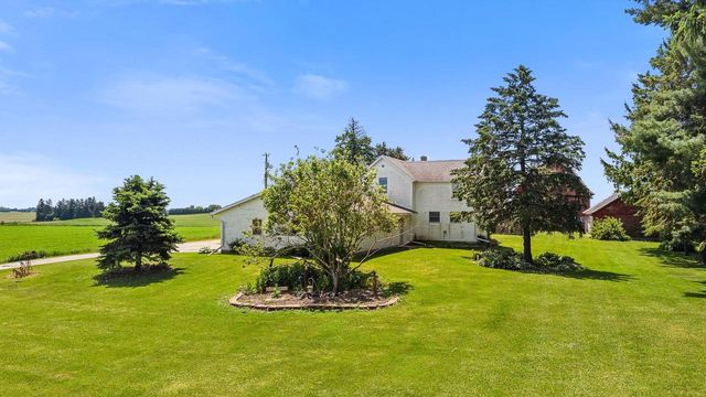 W6231 County Road K, Arlington, WI 53911