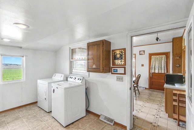 W6231 County Road K, Arlington, WI 53911