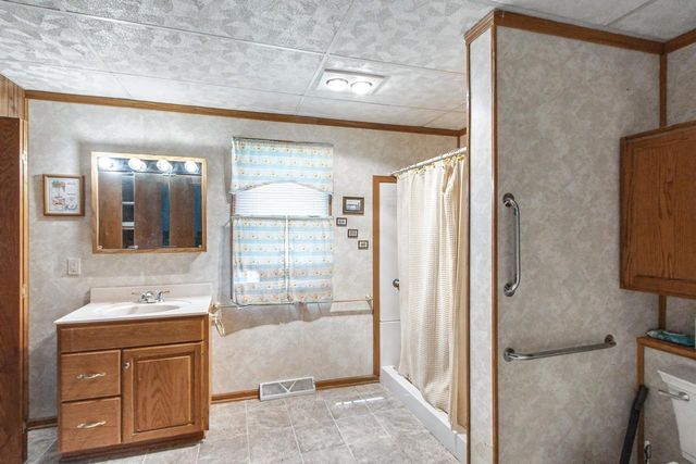 W6231 County Road K, Arlington, WI 53911