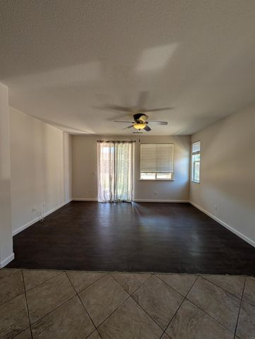 645 E Sierra Avenue, Reedley, CA 93654