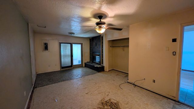 6049 Namath Avenue NW, Albuquerque, NM 87120