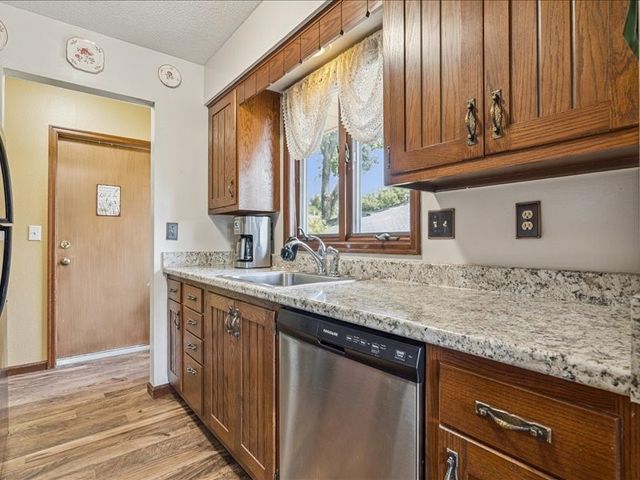 1724 Pikes Peak Court NE, Cedar Rapids, IA 52402