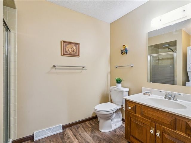 1724 Pikes Peak Court NE, Cedar Rapids, IA 52402