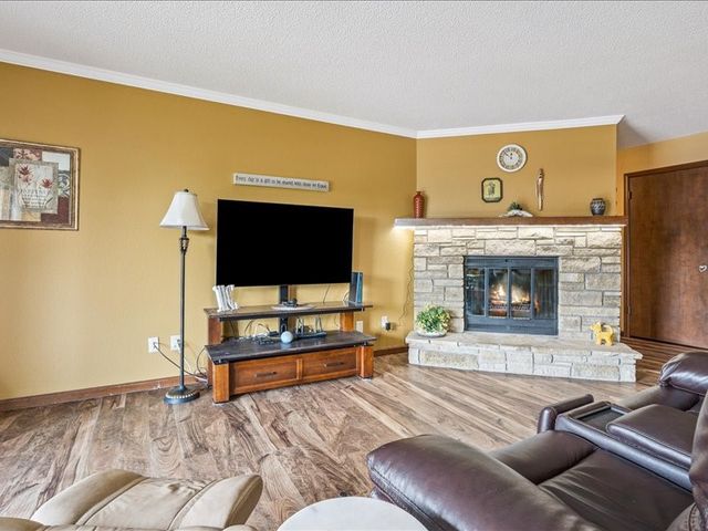 1724 Pikes Peak Court NE, Cedar Rapids, IA 52402