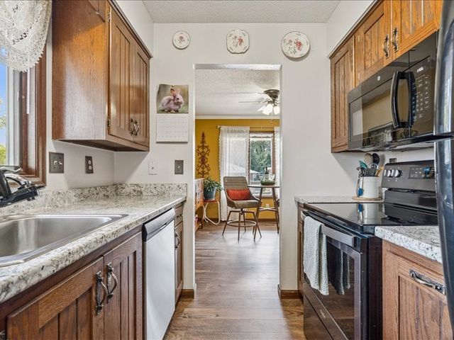 1724 Pikes Peak Court NE, Cedar Rapids, IA 52402